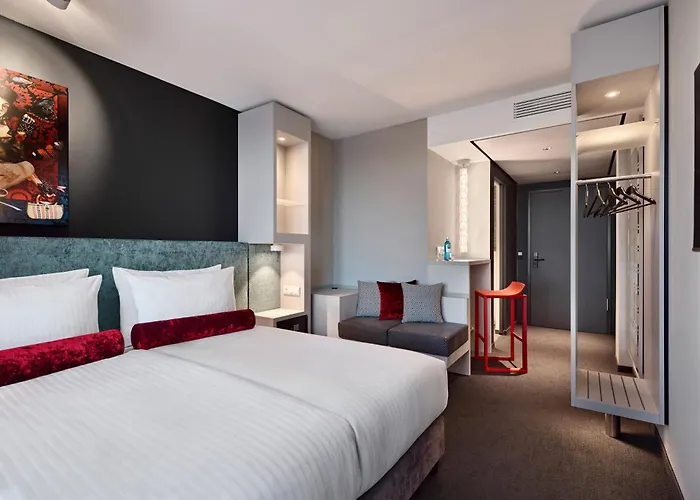 Hotel Essential By Dorint Deiker Hoefe Dusseldorf